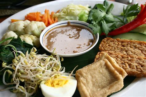 Top 8 Vegetarian Food to Eat in Bali and Indonesia | Indonesia Travel Guide