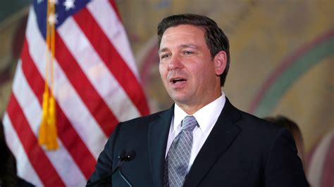 Ron Desantis : Gov Ron Desantis Predicts A Buccaneers Super Bowl Victory Wtsp Com - He assumed ...