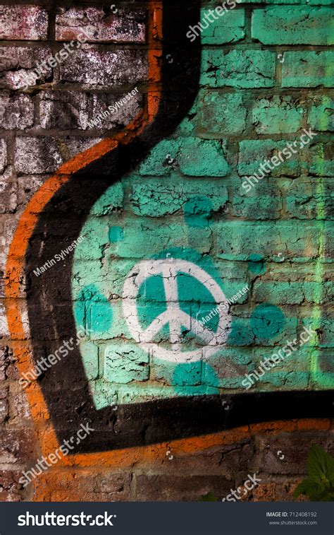 13,088 Peace Graffiti Images, Stock Photos & Vectors | Shutterstock