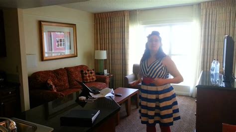 Review of Hilton Grand Vacation Suites- Flamingo - YouTube