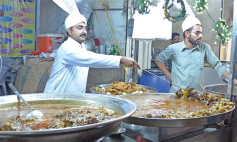 Rawalpindi treats: A street of many flavours - Pakistan - DAWN.COM