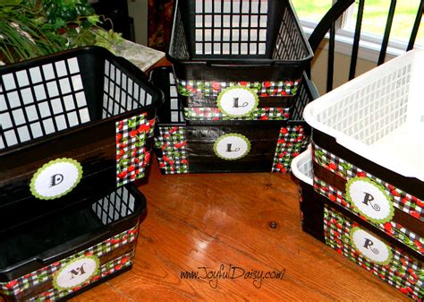 Duck Tape Crafts-Monogrammed Bins - JOYFUL DAISY