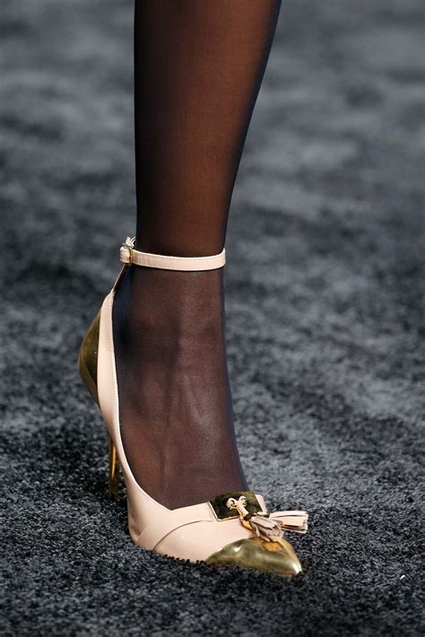 Balmain Fall 2015 Ready-to-Wear Fashion Show | Glamour shoes, Balmain ...