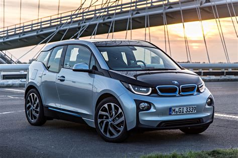 2015 BMW i3 Is Ugliest Car Since The Isetta - Makes Prius V Look Sexy and Pontiac Aztek Look Fun