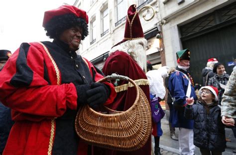 Black Pete Racist? 'Zwarte Piet' Controversy Leads To 90 Arrests In Netherlands