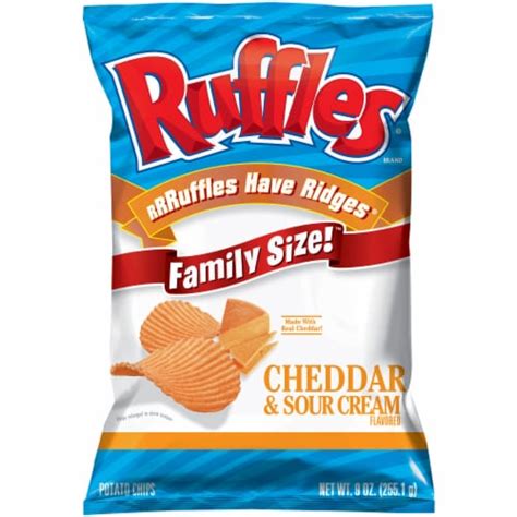 Ruffles Cheddar & Sour Cream Flavored Potato Chips, 9 oz - Kroger