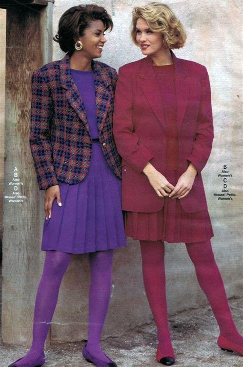 1990s Fashion for Women & Girls | 90s Fashion Trends, Photos and More | 1990s fashion trends ...