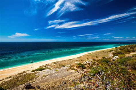 Praia de Bondura - Baucau (East Timor) ~ Baucau History & Nature - Timor-Leste