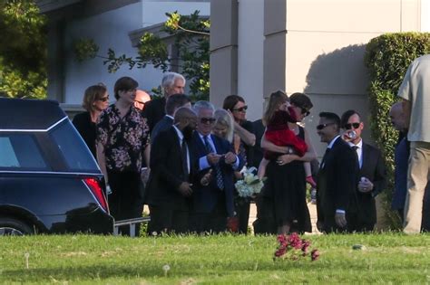 Why did 'friends' leave Matthew Perry's funeral? They did not attend the private ceremony - Free ...