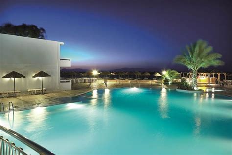 Avra Beach Hotel - Ixia Hotels | Jet2holidays