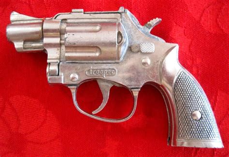 Vintage Hubley Trooper Snub Nose Cap Gun Revolver