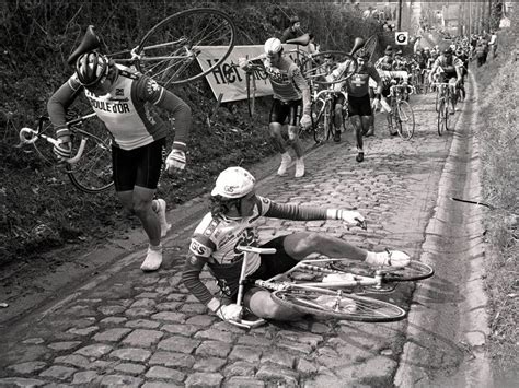 The Tour of Flanders | Cycling pictures, Cycling funny, Cycling race