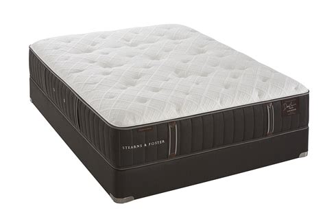 Stearns & Foster Lux Estate Middletown Luxury Firm - Mattress Reviews | GoodBed.com