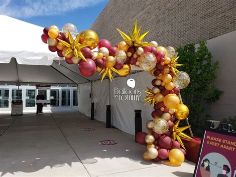 Graduation decor for Loyola Academy... - Balloons by Tommy