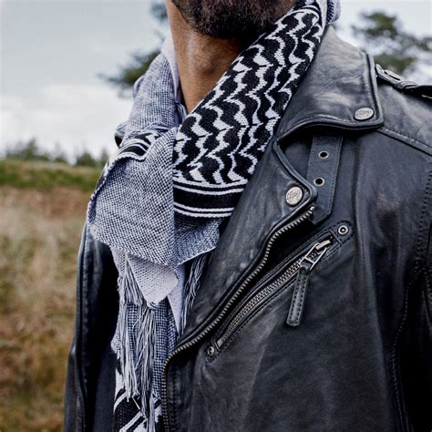 Men’s Winter Scarves | 50 Styles for men in stock