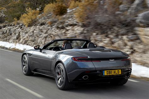 Aston Martin DB11 Volante V8 specs, performance data - FastestLaps.com