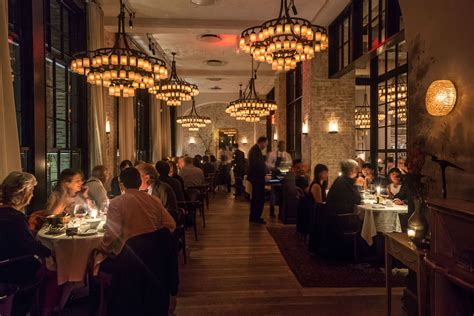 The Psychology of Restaurant Interior Design, Part 3: Lighting | Fohlio | Romantic restaurant ...