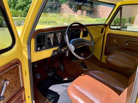 Catch Bronco Fever With This Restored 1978 Ford Bronco