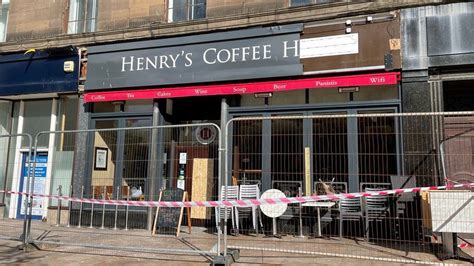 Dundee cafe closed after City Square fire - BBC News