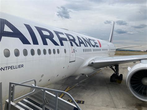 Air France Boeing 777-200 Premium Economy Review [CDG-JFK]