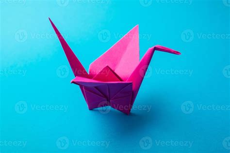 red origami paper 757200 Stock Photo at Vecteezy