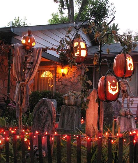 65 Best Halloween Outdoor Decoration Ideas For You - Instaloverz | Halloween decorations diy ...