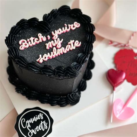 Black heart cake. | Best friend birthday cake, Happy anniversary cakes ...