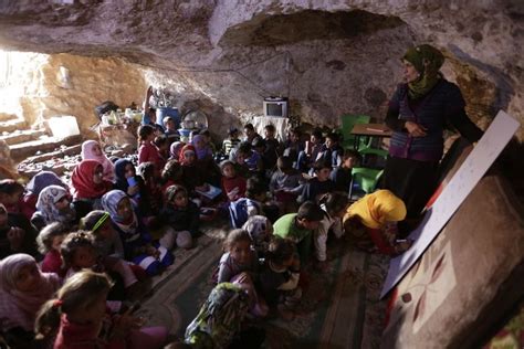 In Pictures: These Children In War Zones Are Still Attending School ...