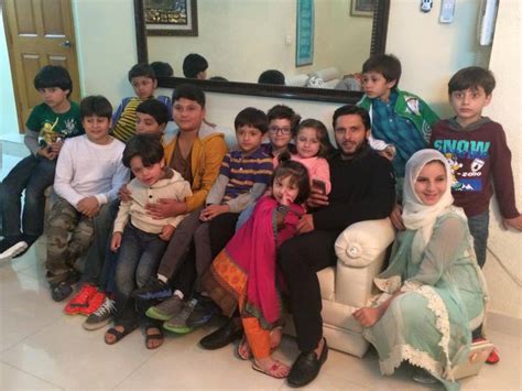 Shahid Afridi With Family Kids - Cricket Images & Photos