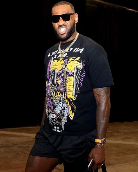 LeBron James Seen Wearing What Looks Like Beats Studio Buds [PIC ...