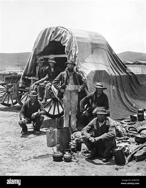 Boer farmers outspending in South Africa during The Boer War Stock ...