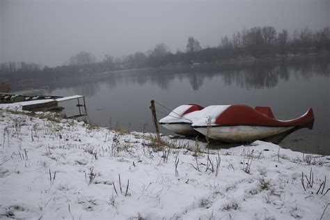 Lakeside Winter Boat - Free photo on Pixabay - Pixabay