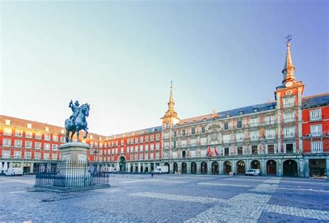 Study at IE Madrid | Your Dream School