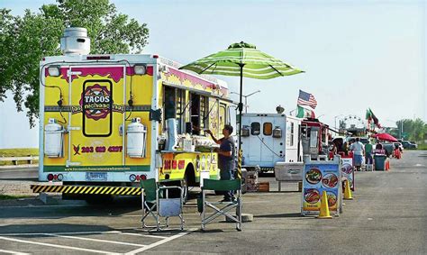 New Haven Food Truck Festival parks on Long Wharf this weekend