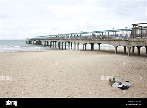 Boscombe Pier on Boscombe beach in Dorset Stock Photo - Alamy