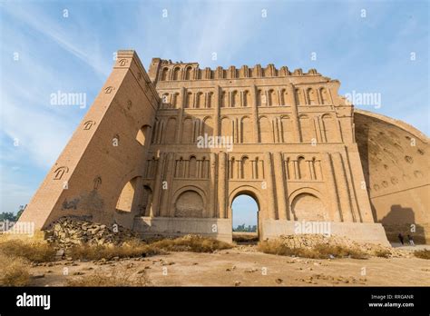 Ctesiphon arch hi-res stock photography and images - Alamy