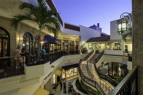 Worth Avenue of Palm Beach - Upscale Shopping Center | West palm beach ...