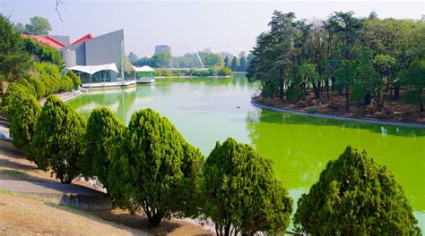 Chapultepec Park in Mexico City | Expedia.co.in