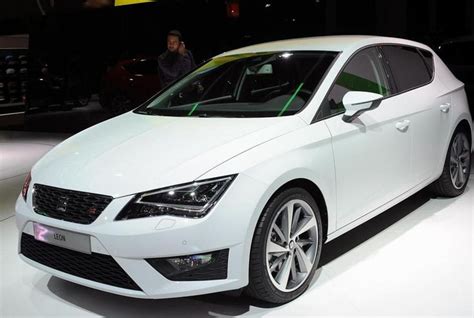 Seat Leon Photos and Specs. Photo: Seat Leon Characteristics and 25 ...