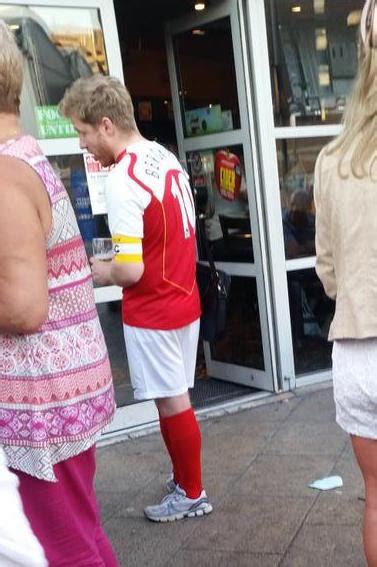 Full kit wankers: 19 CRINGEY photos of Arsenal, Chelsea, Man U ...