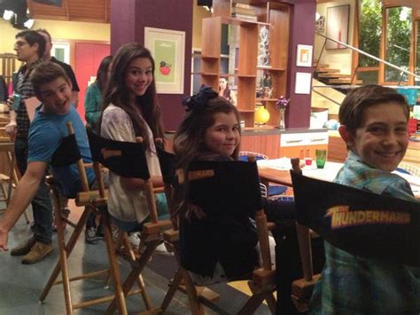 Check out this behind the scenes pic of The Thundermans cast! Love the ...