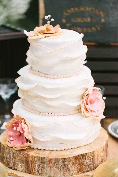 Giant Eagle Wedding Cakes | Cake, Romantic wedding cake, Cake inspiration