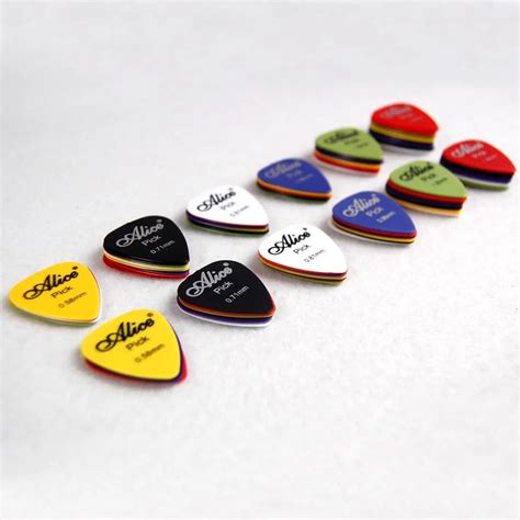 Aliexpress.com : Buy 50pcs Acoustic Electric Guitar Picks Matte ABS ...