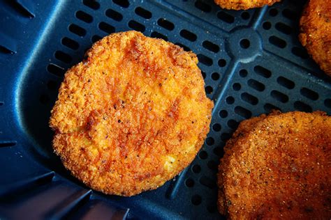 10-Minute Air Fryer Chicken Patties | Airfried.com