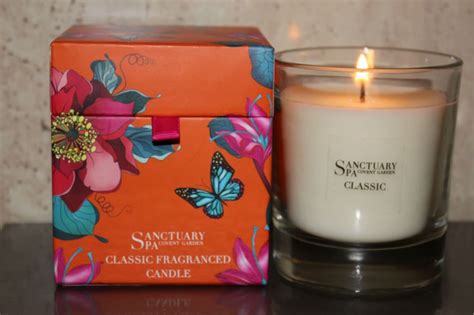 Sanctuary Spa Classic Fragranced Candle - Review | The Sunday Girl