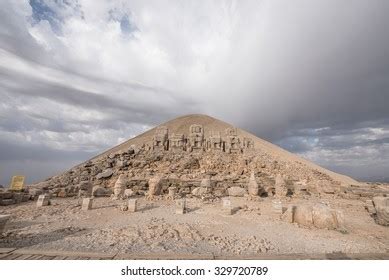 3,518 Mount Nemrut Images, Stock Photos & Vectors | Shutterstock