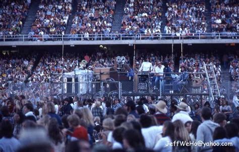 Elton John - Dodger Stadium 1975 | Dodger stadium, Elton john, Stadium