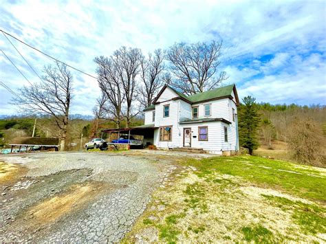 809 6th Street, Sutton, WV 26601 (Sold Central WV Real Estate, LLC Listing #11061511)