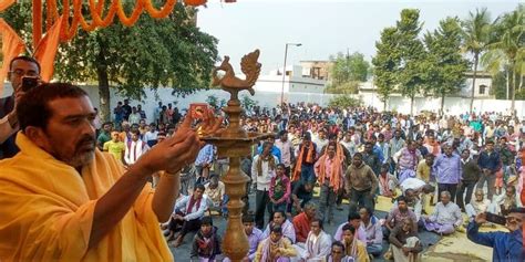 In pics: Vishwa Hindu Parishad raises slogan for Ram mandir in Bengal