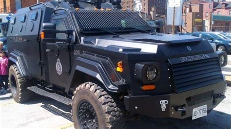 Meet Hamilton police's $279K 'armoured rescue vehicle' | CBC News